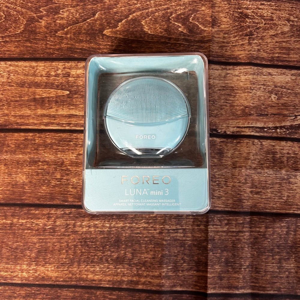 Foreo Luna Mini 3 Smart Facial Cleansing Massager Blue New in Box